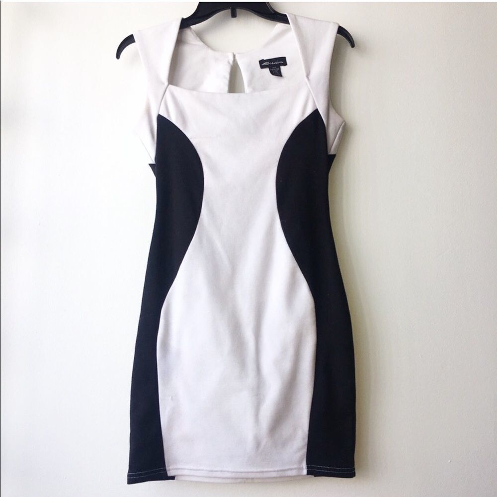 Gorgeous White & Black Dress‎ by Seduction